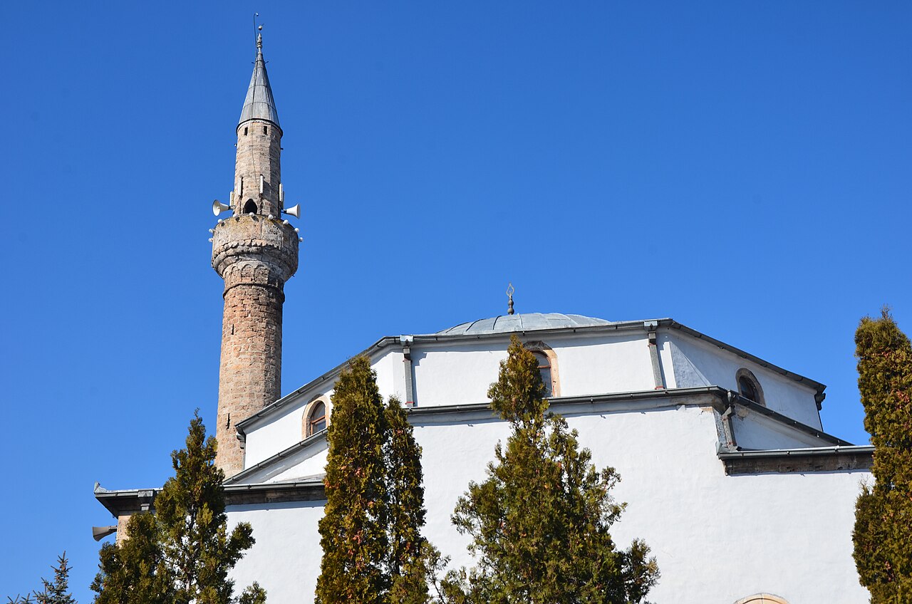 Bajrakli Mosque, Peja